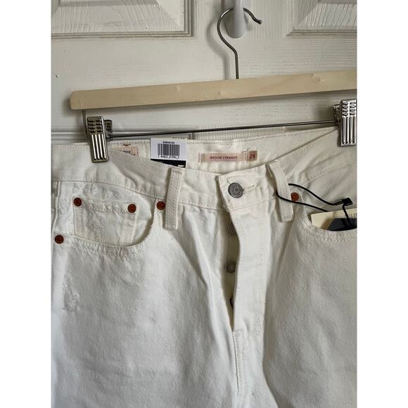 LEVI'S WHITE WEDGIE STRAIGHT FIT WOMEN'S JEANS, SIZE 28, NWT - Picture 7 of 8